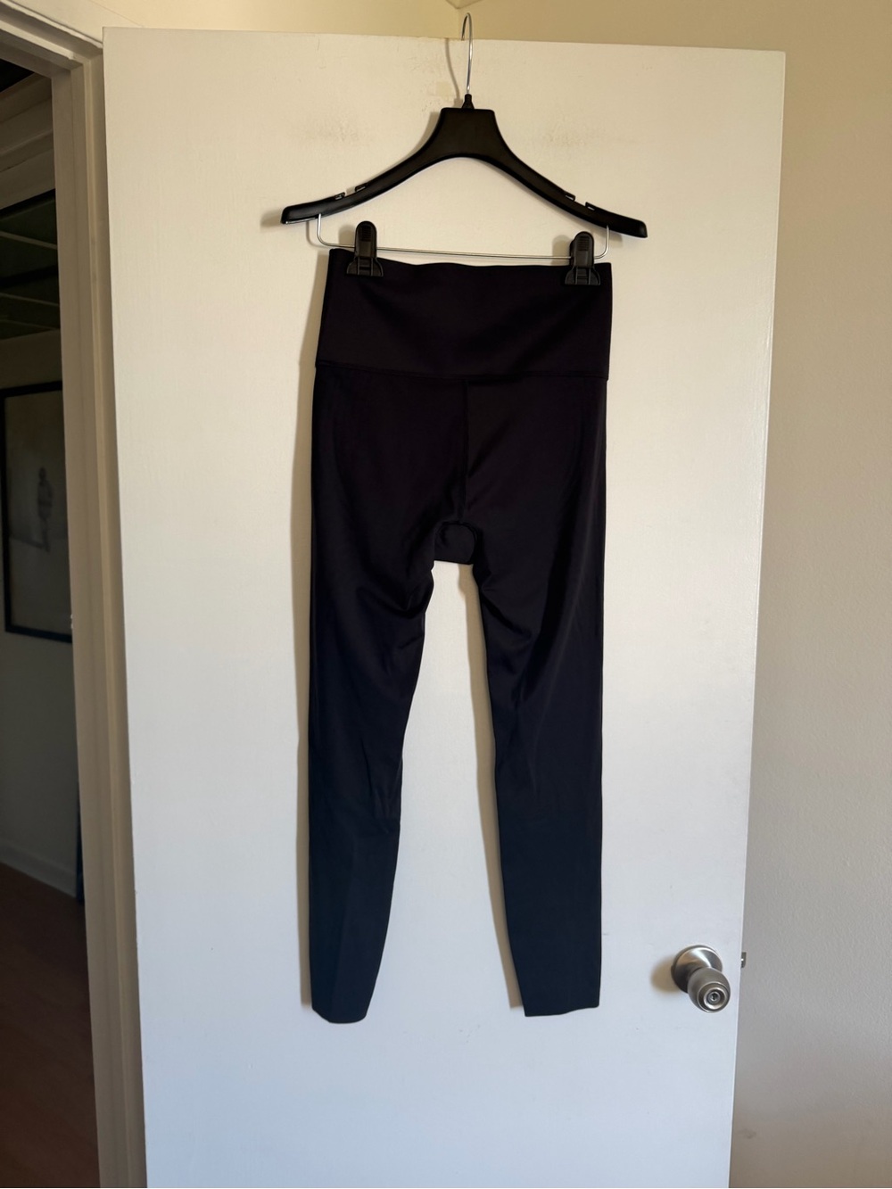 KNIX Black Coverage Lifting Contouring Fabric Leggings size Medium EUC - Picture 6 of 11